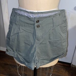Cotton On shorts size 6